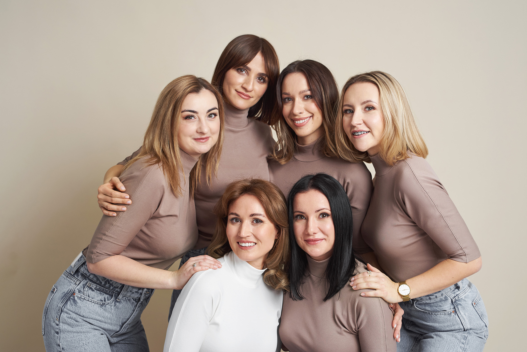 sesja biznesowa wizerunkowa dla kliniki medycyny estetycznej naturalne portrety fleszka studio fotograf częstochowa sesja zdjęciowa warszawa primoderm