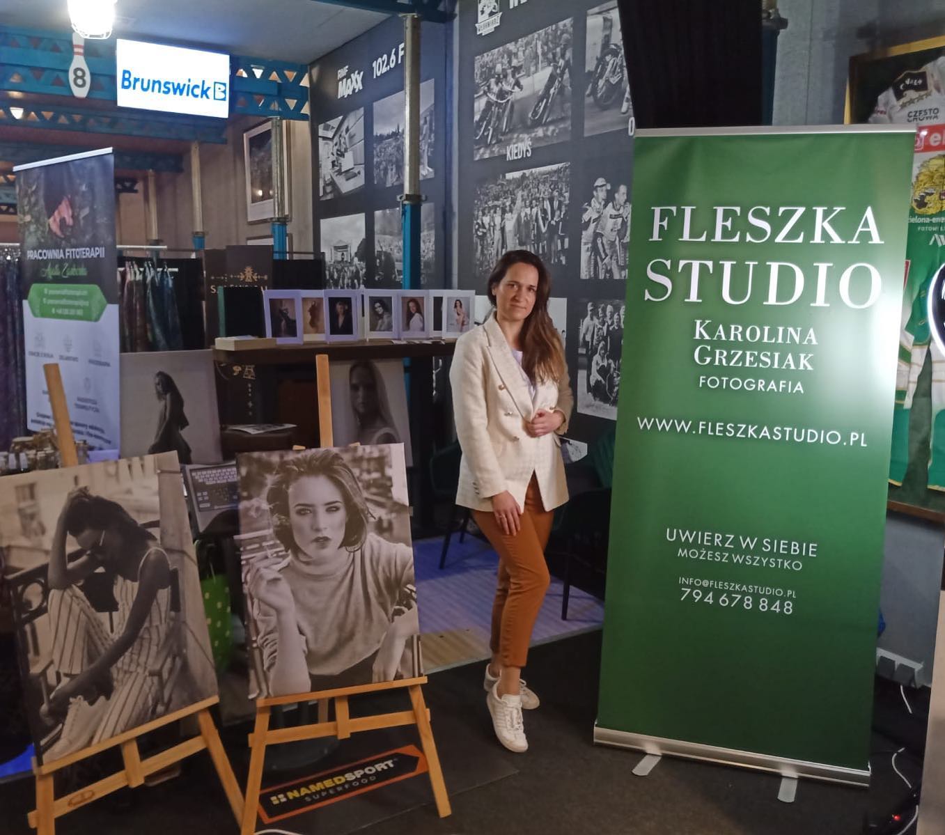 spotkanie kobiet, wspieram kobiety, fotograf częstochowa, warszawa, sesja kobieca, biznesowa, portretowa